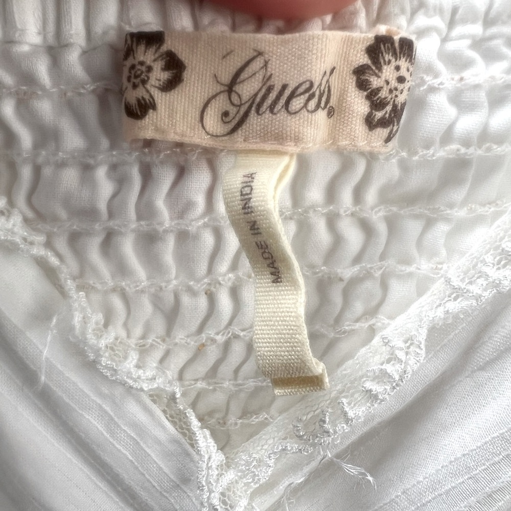 Adorable vintage white Guess dress with lace detailing and tie back in Size 3 - Picture 6 of 8